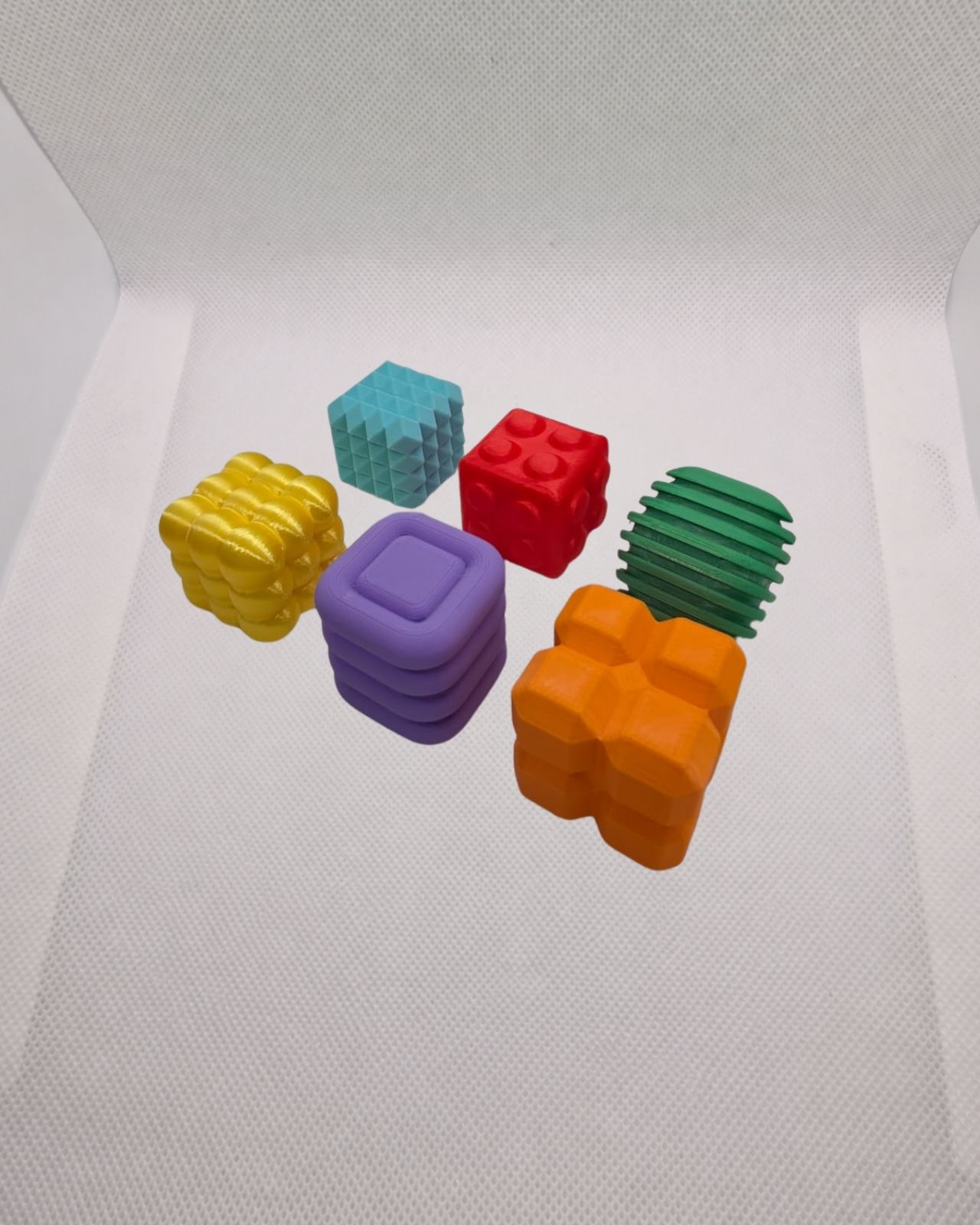 Tacto Cubes